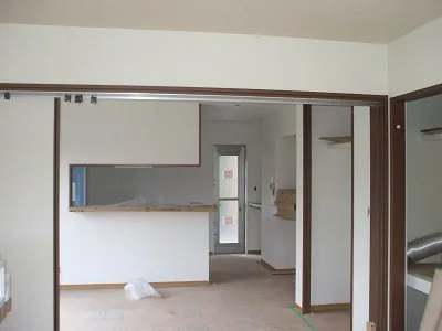 クロス工事完了