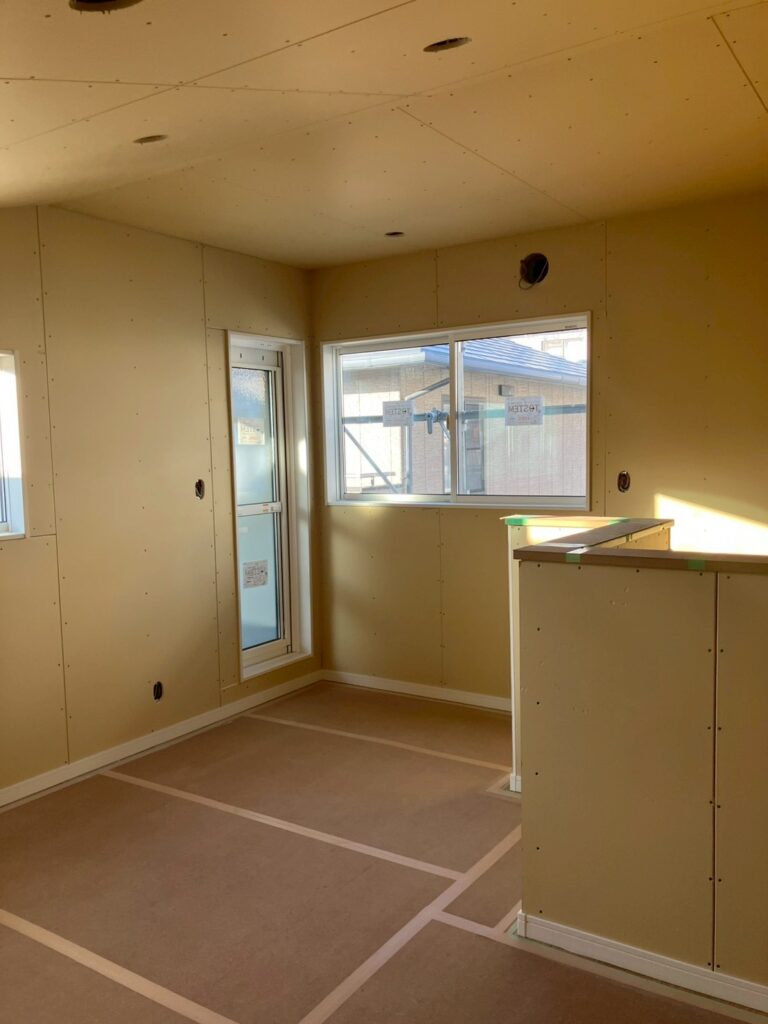 大工工事で納戸は完成しております